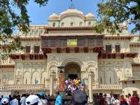 Yatris- visit Dashrath Mahal, ⁠Kanak Bhawan, ⁠Sri Ramavallabha Kunj, ⁠Nageshwar Nath Temple (24 March 2025)